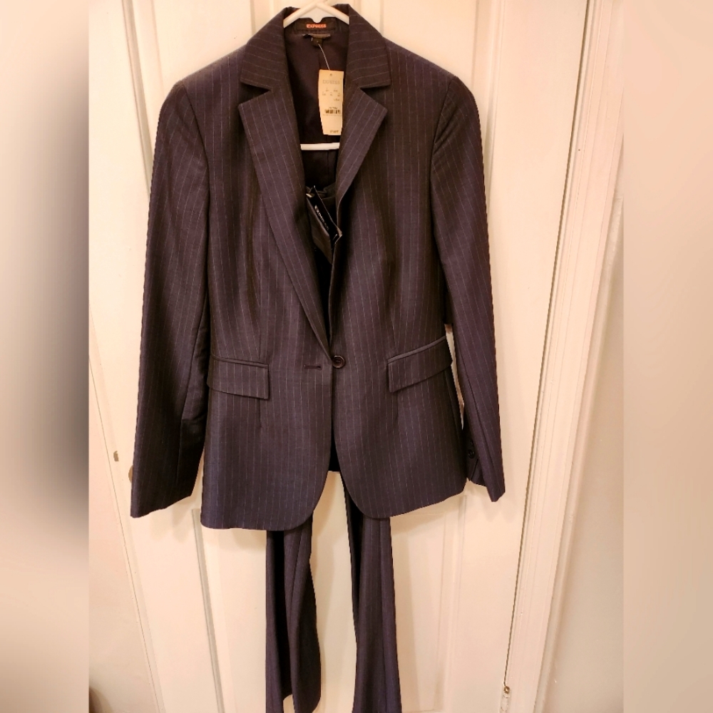 NWT Express Correspondent Suit
